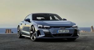 Audi представила электрический суперседан e-tron GT