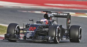Конструктор McLaren прокомментировал ситуацию с потерями прижимной силы в новом сезоне
