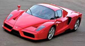 Энтузиаст показал, как звучит мотор «злого» суперкара Ferrari Enzo