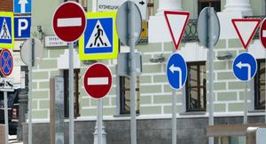 В РФ отменят ГОСТ уменьшенных дорожных знаков