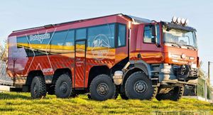 Туристический автобус Татра Phoenix Е5 8×8 спроектировали для езды по пустыне