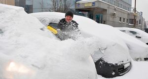 В России из-за снегопадов втрое вырос спрос на инструменты для машин