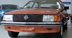 В Белоруссии обнаружили идеально сохранившийся Opel Rekord E 1980 года выпуска