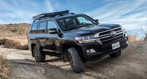 "Как снежные барсы!" Карабкающиеся по горам Land Cruiser восхитили Сеть