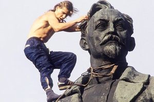 Голосование за памятник Дзержинскому устроили ради Навального