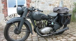 Каким был советский мотоцикл ИЖ 350, скопированный с немецкого аналога NZ 350