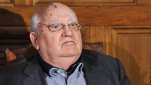 Горбачёв сегодня юбиляр