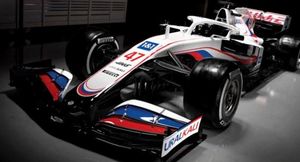 Болид команды «Хаас» в Формуле-1 получил цвета русского флага