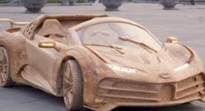 Посмотрите, как создавали шикарно детализированный Bugatti Centodieci из дерева