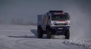 Дрифт на грузовике: КАМАЗ показал, как спортсмены проводят межсезонье