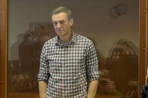 Навальный и пустота: почему за решёткой мир выглядит по-другому