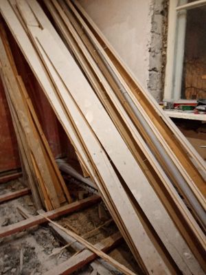 Как правильно вскрыть старый деревянный пол в квартире. История от подписчика