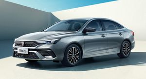 Массовый седан Roewe i5 получил обновление