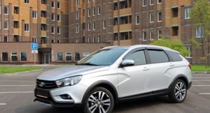 Какой выбрать автомобиль в пределах 1 млн руб: LADA Vesta, Hyundai Solaris или Volkswagen Polo