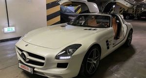 Десятилетний суперкар Mercedes-Benz SLS AMG продают в Москве за 16,7 млн рублей