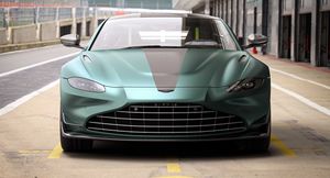 Aston Martin представил модель Vantage в гоночной версии F1 Edition с большей мощностью и улучшенной аэродинамикой