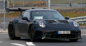 Porsche 911 GT3 RS вывели на тесты с огромным задним крылом