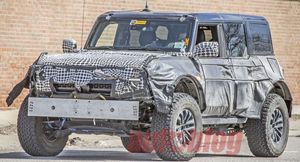 Передняя часть Ford Bronco Warthog частично раскрыта на новых шпионских фото