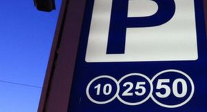 Знак платной парковки “10 15 20”: что означает и как оплатить