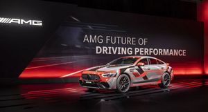 Mercedes-AMG разрабатывает гибридную 804-сильную установку