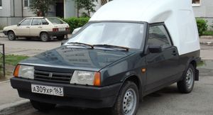 Небольшой фургончик ВАЗ-1706 «Челнок»