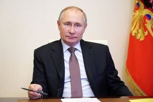 Владимир Путин потребовал восстановить рынок труда в России
