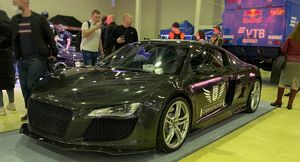 На выставке МОТОВЕСНА-2021 показали карбоновый суперкар версии Audi R8