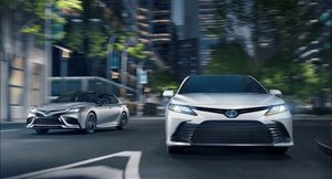 Обновленный Toyota Camry выходит на рынок Казахстана