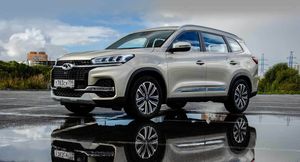 Chery убрала из ассортимента кросса Tiggo 8 пятиместную версию