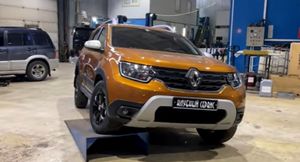 Плюсы и минусы нового Renault Duster показали на видео