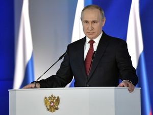 Владимир Путин в послании объявит об отмене пенсионной реформы?