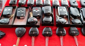 Эксперты объяснили назначение красной метки на автомобильном ключе