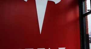 Инвестиции в биткоин принесли Tesla больше прибыли, чем продажи электромобилей за 2020 год