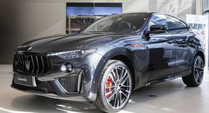 В России появился обновленный Maserati Levante с мотором V8