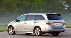 Из минивэна Honda Odyssey первой генерации сделали Rowdyssey, генерирующий 1000 л.с