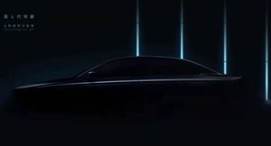 Geely представил новые тизеры автомобиля на базе Coolray