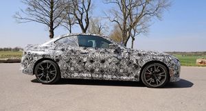 BMW 2-Series 2022 заметили фотошпионы