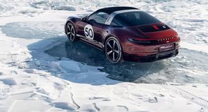 Porsche 911 и Porsche Taycan на льду Байкала