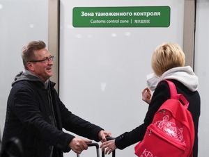 Отельеры России выступили против сбора с выезжающих за границу туристов
