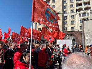 В Москве на Первомай задержали Удальцова, Чебурашку и еще несколько человек