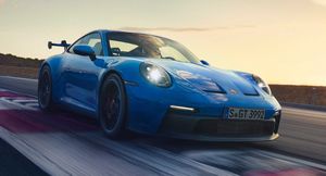 Журналист за рулем Porsche 911 GT3 2022 года проехал по Нюрбургрингу за семь минут