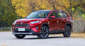 Toyota RAV4 завоевал звание бестселлера американского авторынка в сегменте SUV в 2021 году