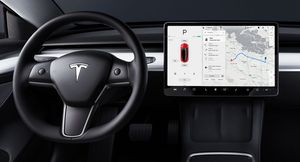 Илон Маск не сдержал слово: беспилотники Tesla не появятся