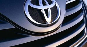 Компания Toyota запатентовала новый двигатель V8 с двойным турбонаддувом