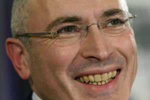 «Против России всё сгодится» – Ходорковский призвал Европарламент не брезговать слухами, сплетнями и фейками