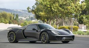 Porsche 918 Spyder: Высокие технологии в ручной работе