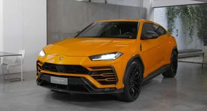 Для итальянского Lamborghini Urus доступны аксессуары из углеродного волокна