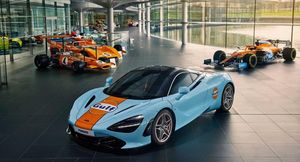 Суперкар McLaren 720S получил специальную ливрею в расцветке Gulf Oil