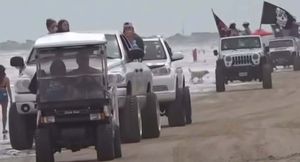 Более 150 человек арестовали на пляжной джип-вечеринке в Техасе