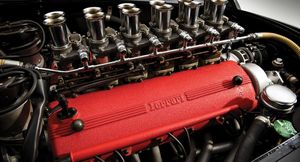 В Ferrari готовят более мощный двигатель V12